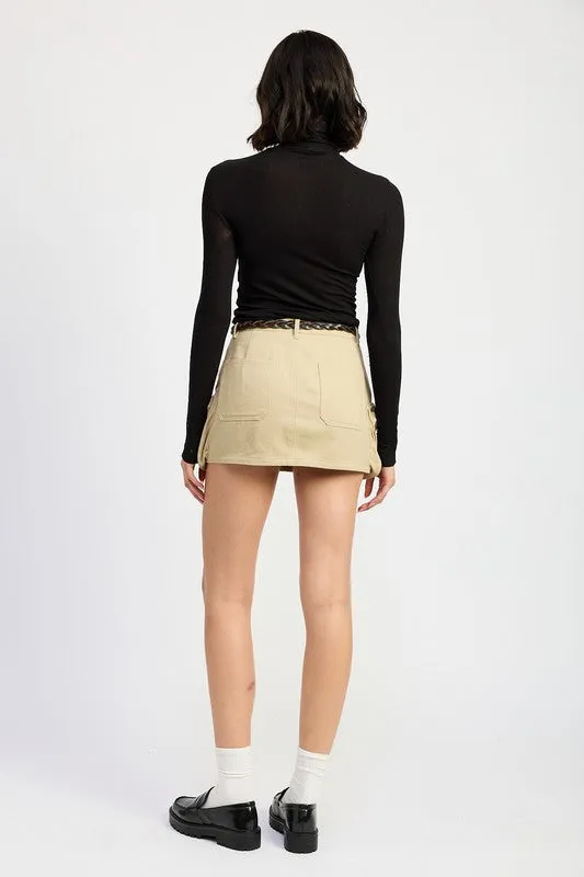 EXPOSED CARGO POCKET MINI SKIRT