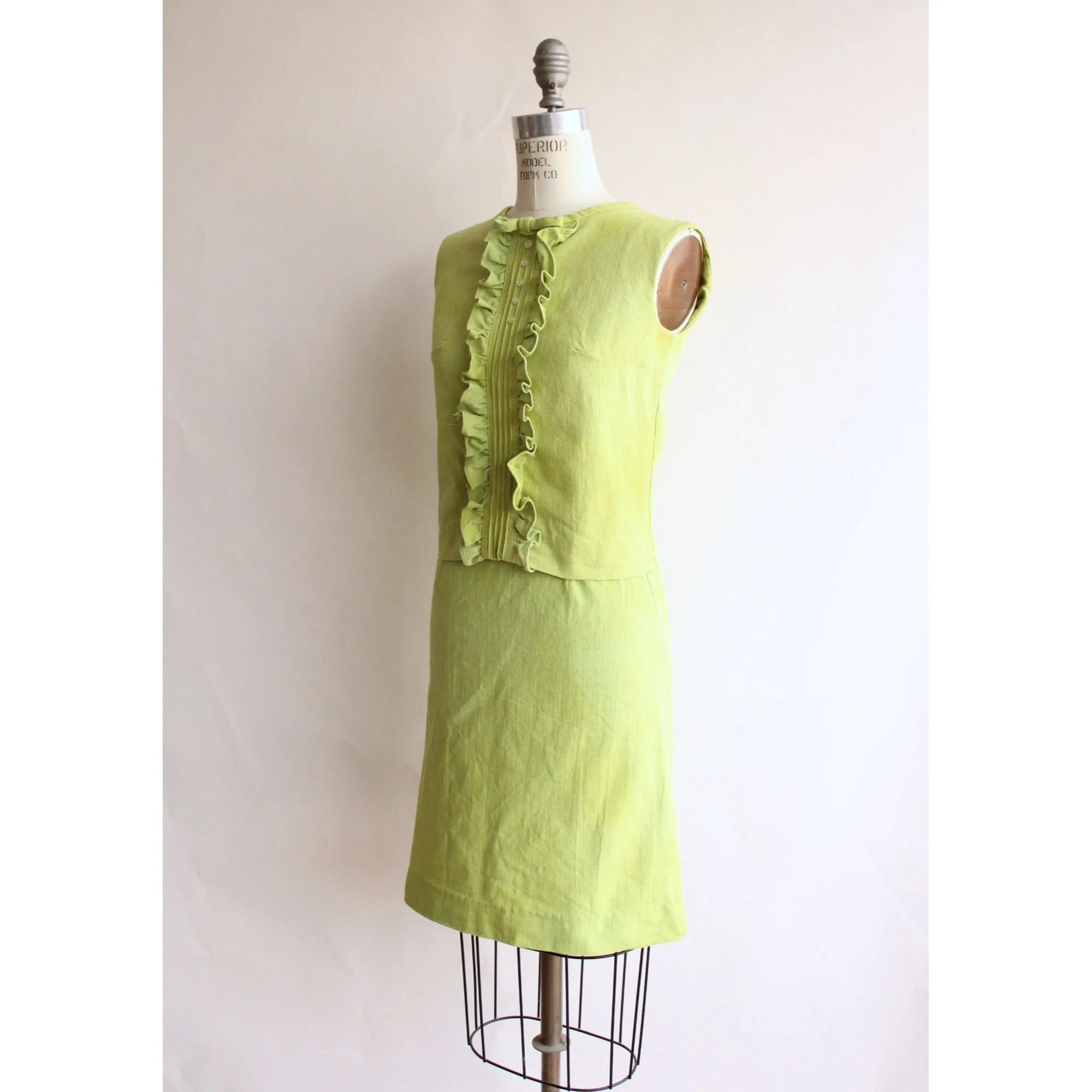 Vintage 1960s Lime Green Linen Two Piece Suit