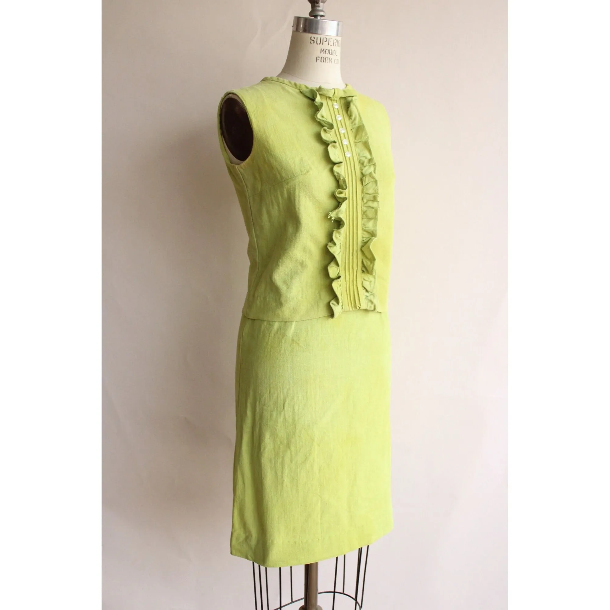 Vintage 1960s Lime Green Linen Two Piece Suit