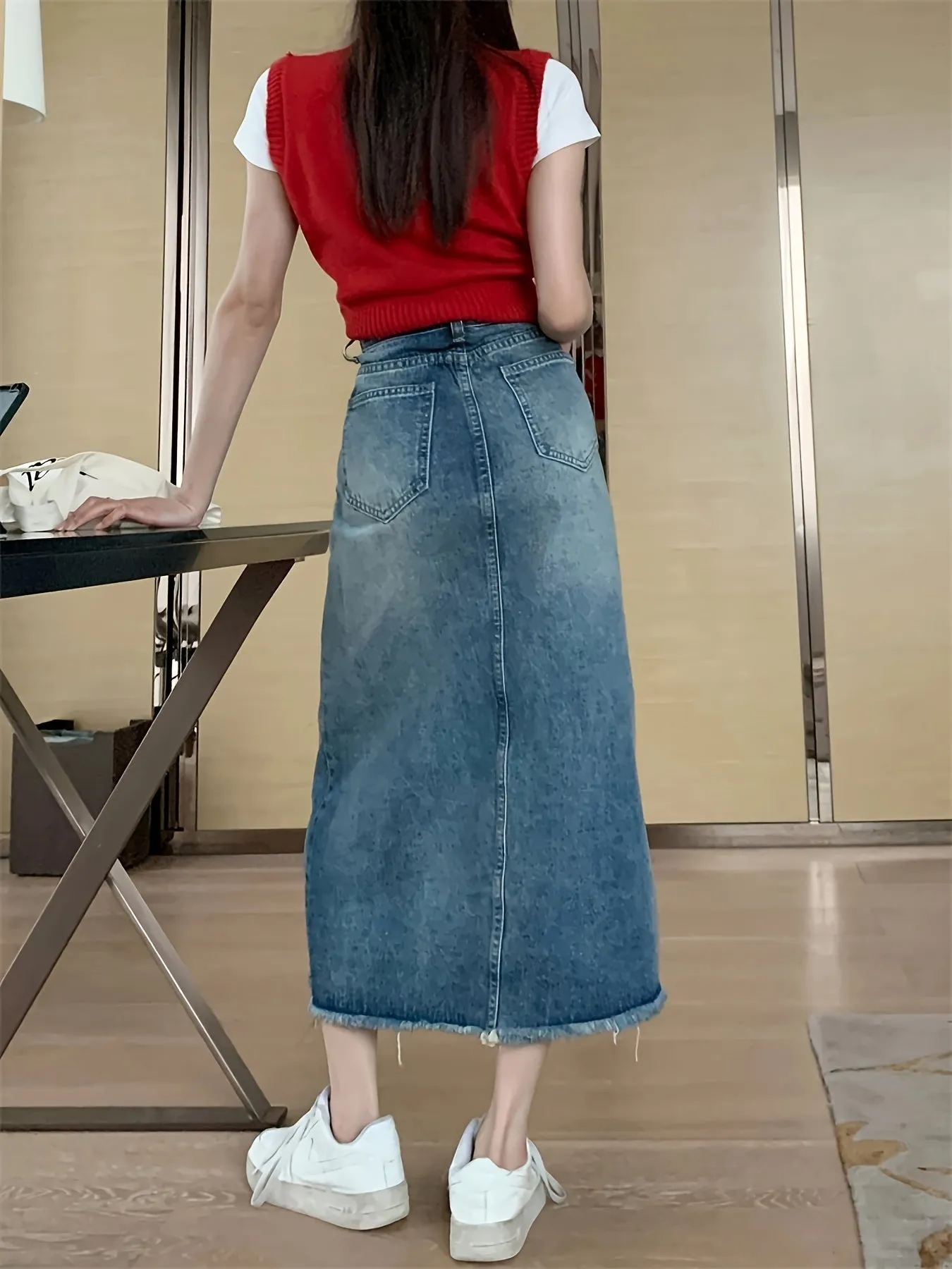 Women's High-Waist Denim Skirt, Vintage Style Split Hem Maxi Jean Skirt With Frayed Hem, Casual Long Skirt For Everyday Wear